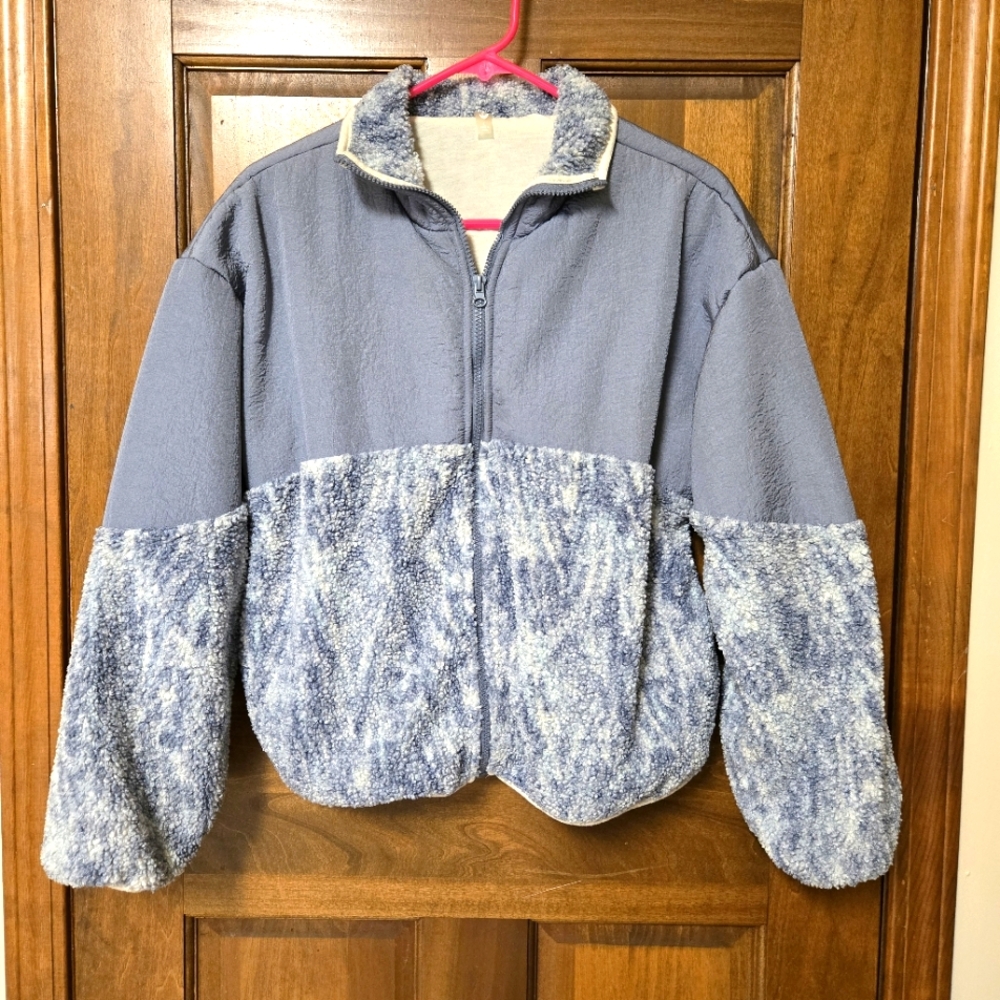 MTA Sport Blue Part Sherpa Jacket PTP=23"